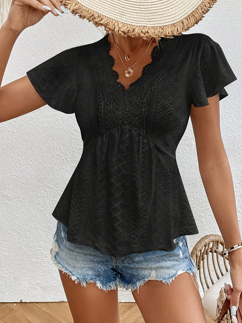 Effortlessly Elegant Blouse with a Timeless Design