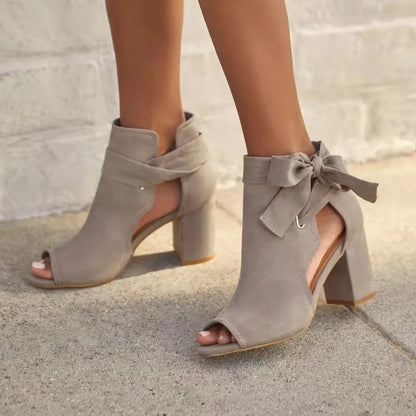 Graceful Orthopedic Shoes for Modern Look