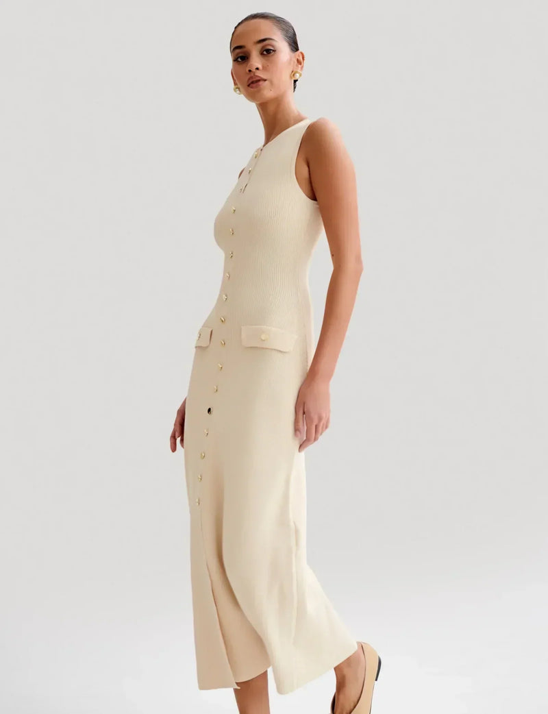 Polished Garment with an Effortless Classic Look