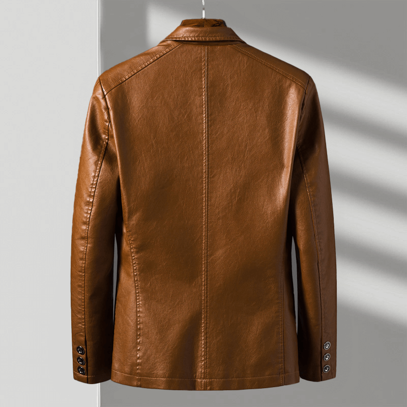 Effortlessly Elegant Jacket with a Timeless Design