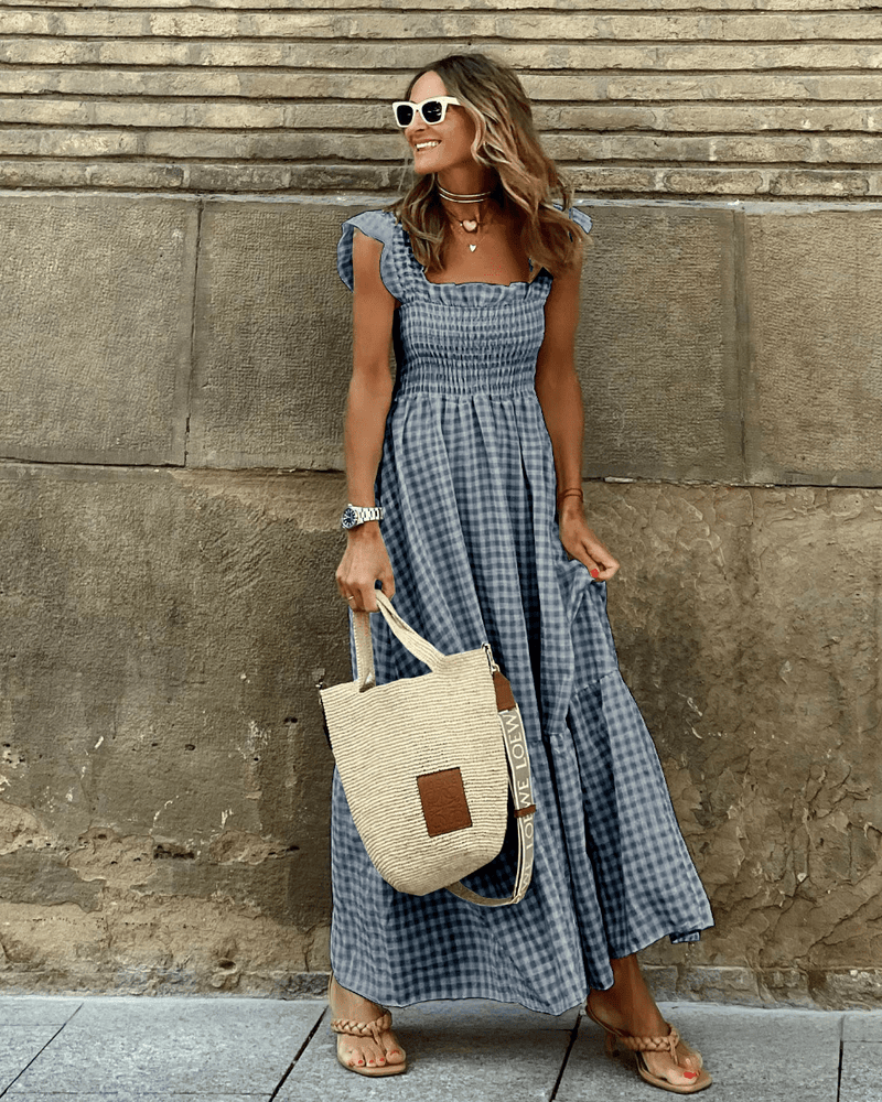 Effortlessly Elegant Dress with a Timeless Design