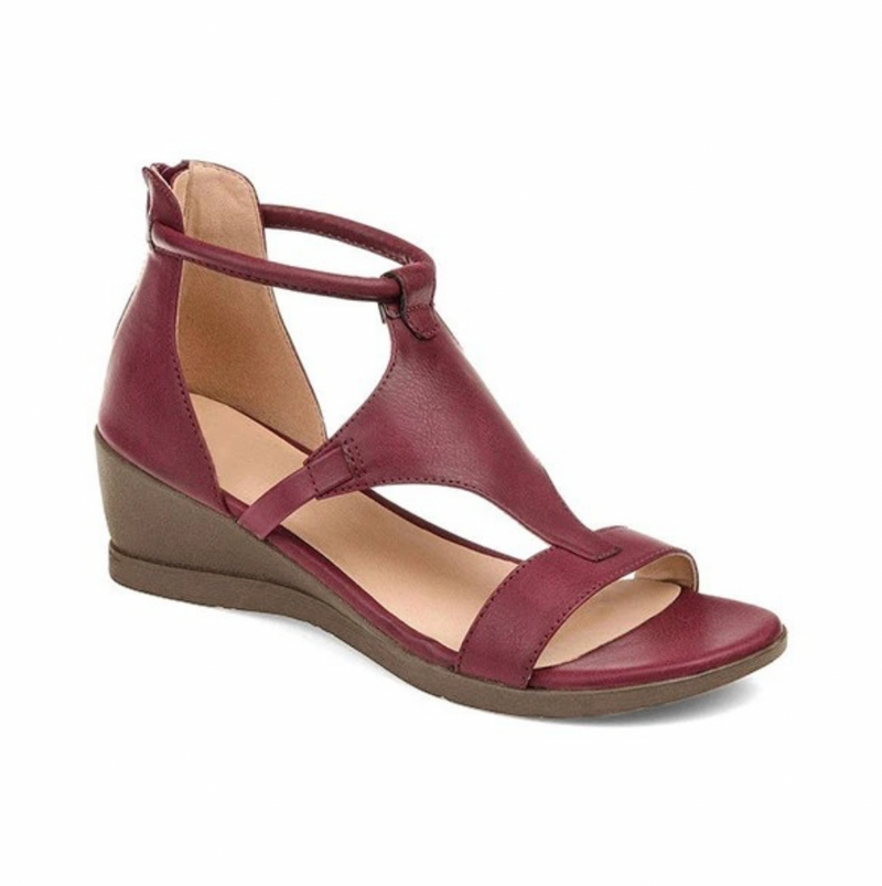 Chic Orthopedic Sandals with Unique Design