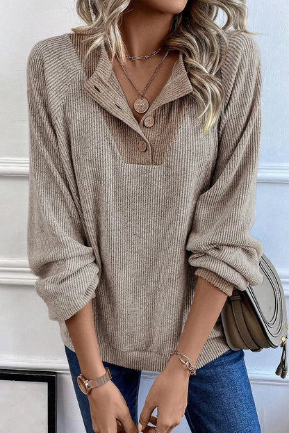 Well Tailored Blouse with a Graceful Silhouette