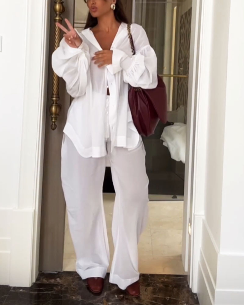 A Vintage Style Trousers with Delicate Timeless Details
