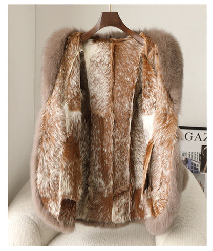 Effortlessly Elegant Coat with a Timeless Design