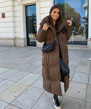 Effortlessly Elegant Coat with a Timeless Design