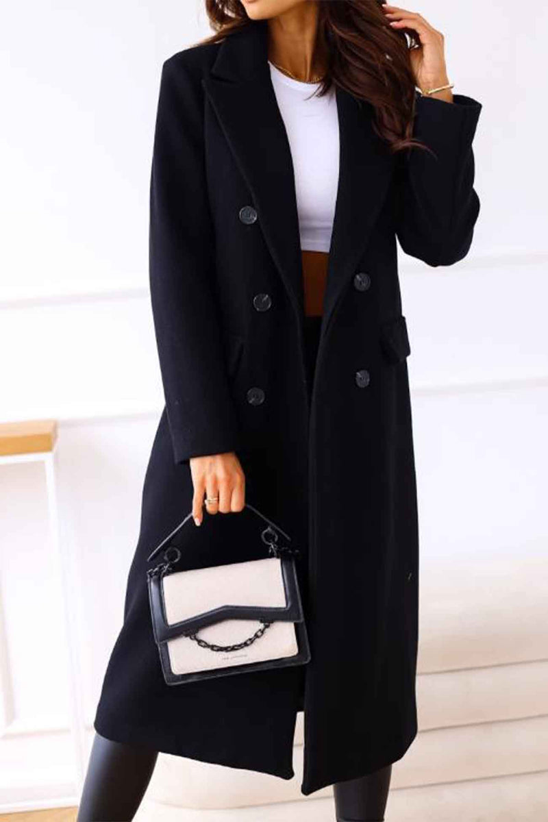 Beautifully Finished Coat in a Timeless Design