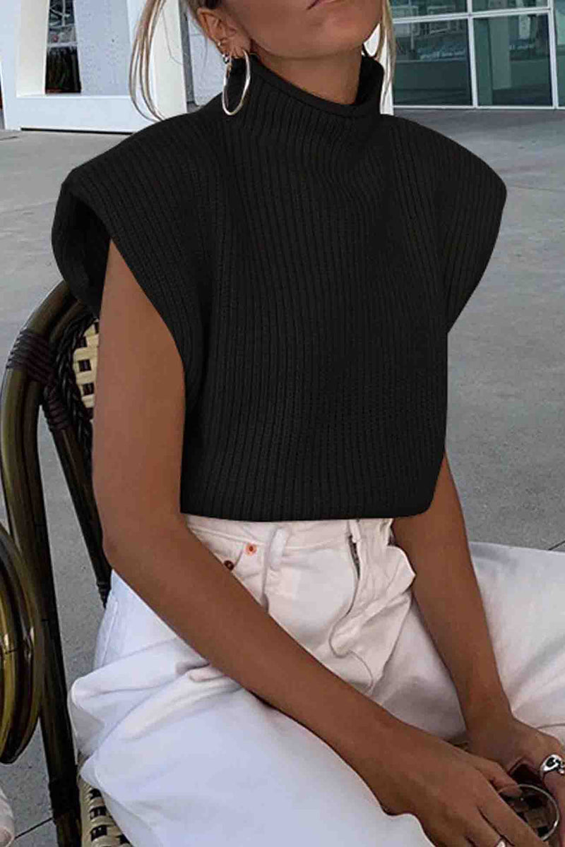Effortlessly Elegant Sweater with a Timeless Design