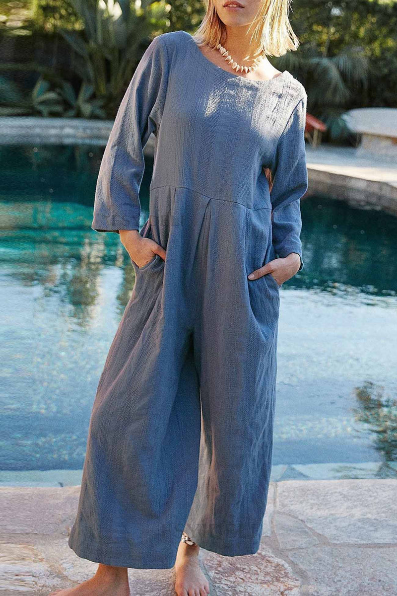 Well Tailored Garment with a Graceful Silhouette