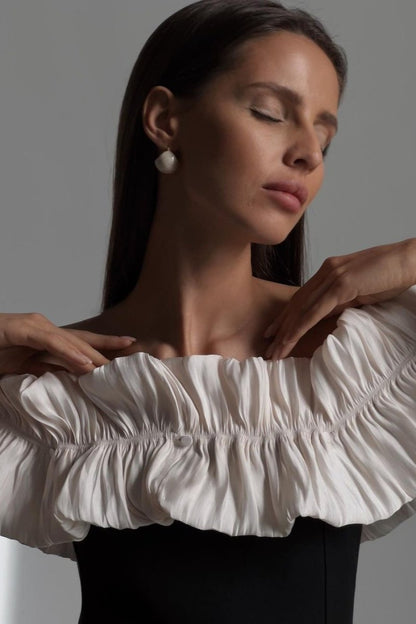 Beautifully Crafted Dress in a Classic Style