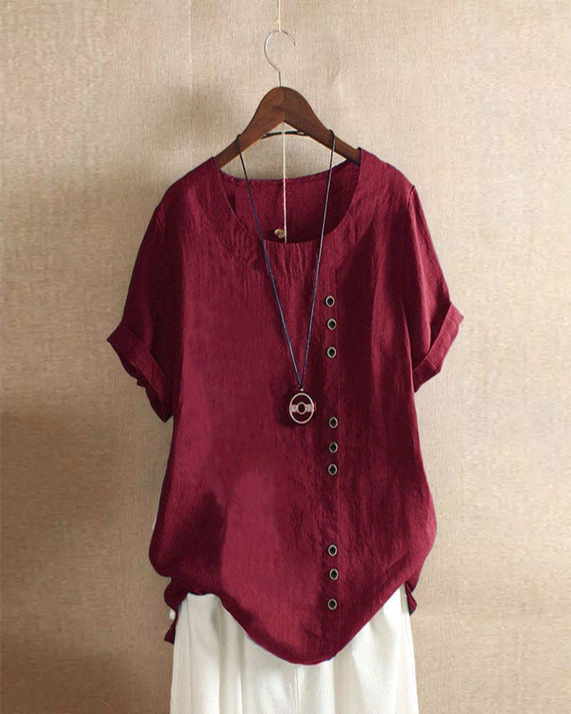 Classic Vintage Blouse with a Flattering Fit
