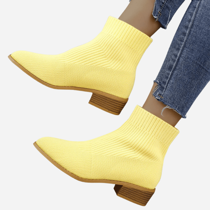 Sophisticated Garment with a Clean Classic Look