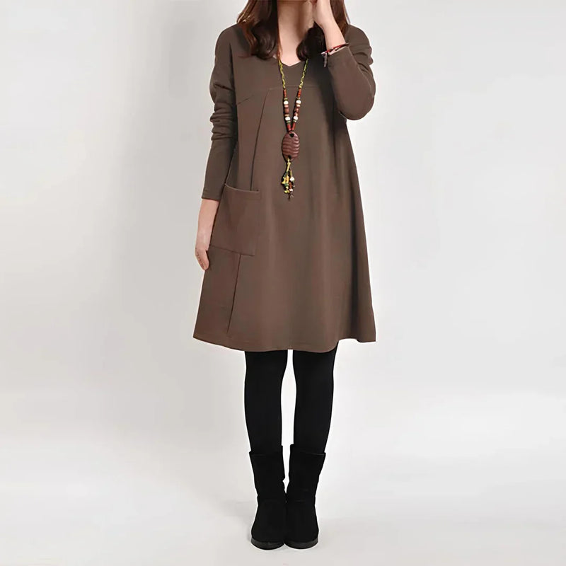 Beautifully Crafted Dress in a Classic Style