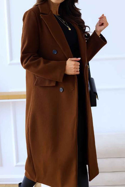 Beautifully Finished Coat in a Timeless Design