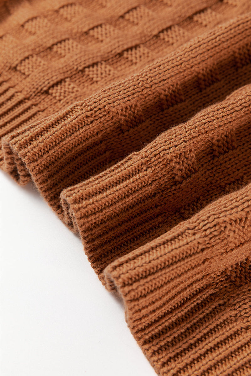 Well Tailored Pullover with a Graceful Silhouette
