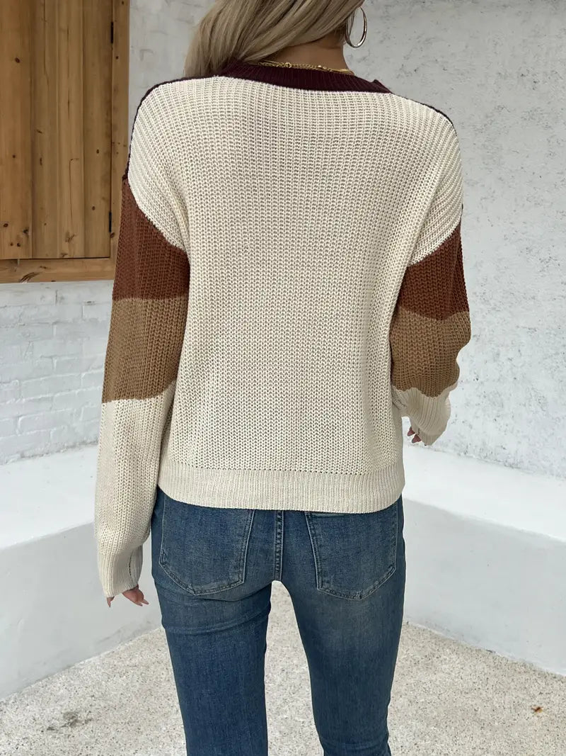 Well Tailored Sweater with a Graceful Silhouette
