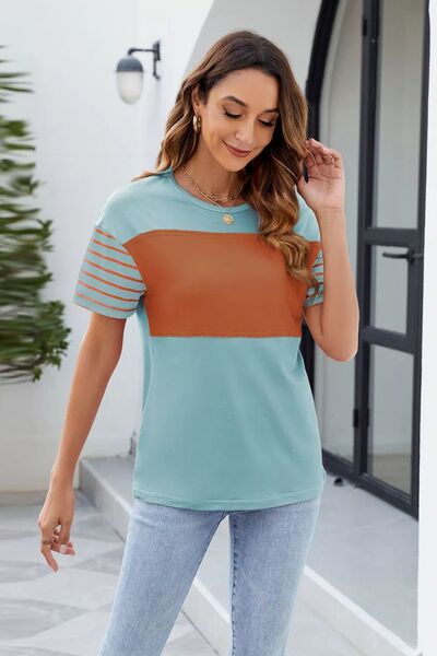 Well Tailored T-Shirt with a Graceful Silhouette