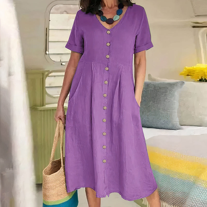Well Tailored Dress with a Graceful Silhouette