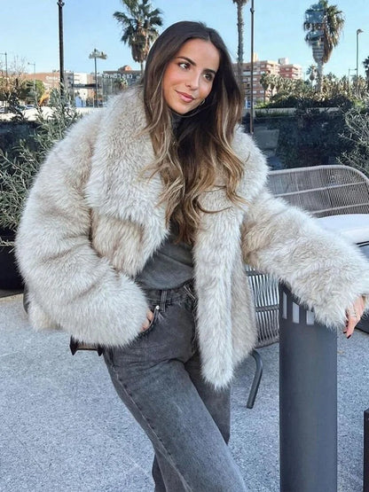 Polished Coat with an Effortless Classic Look