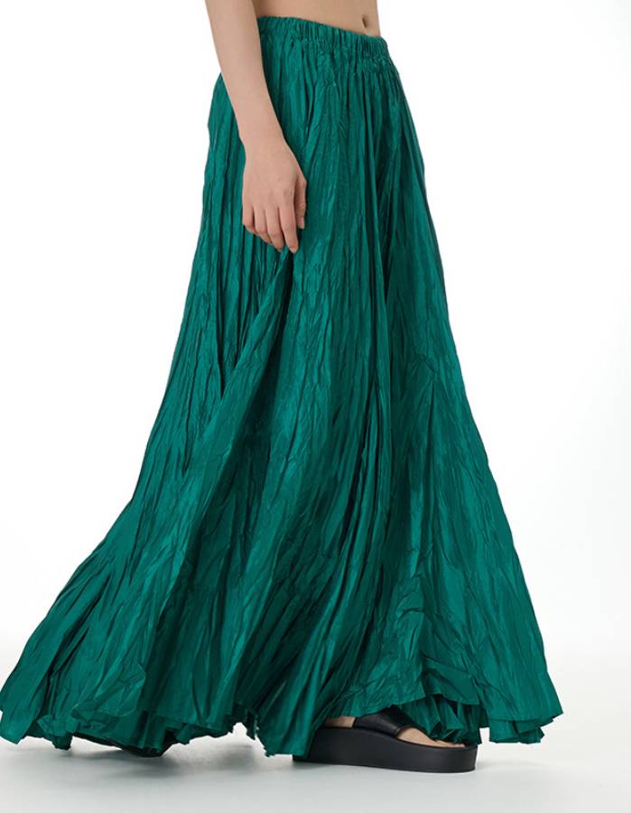 Beautifully Finished Garment in a Timeless Design