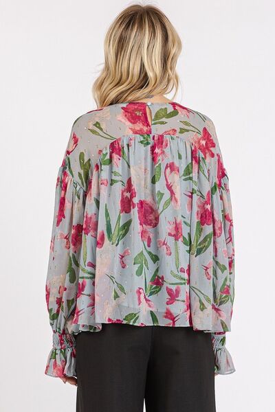 Well Tailored Blouse with a Graceful Silhouette