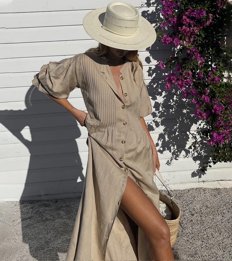 Classic Vintage Dress with a Flattering Fit