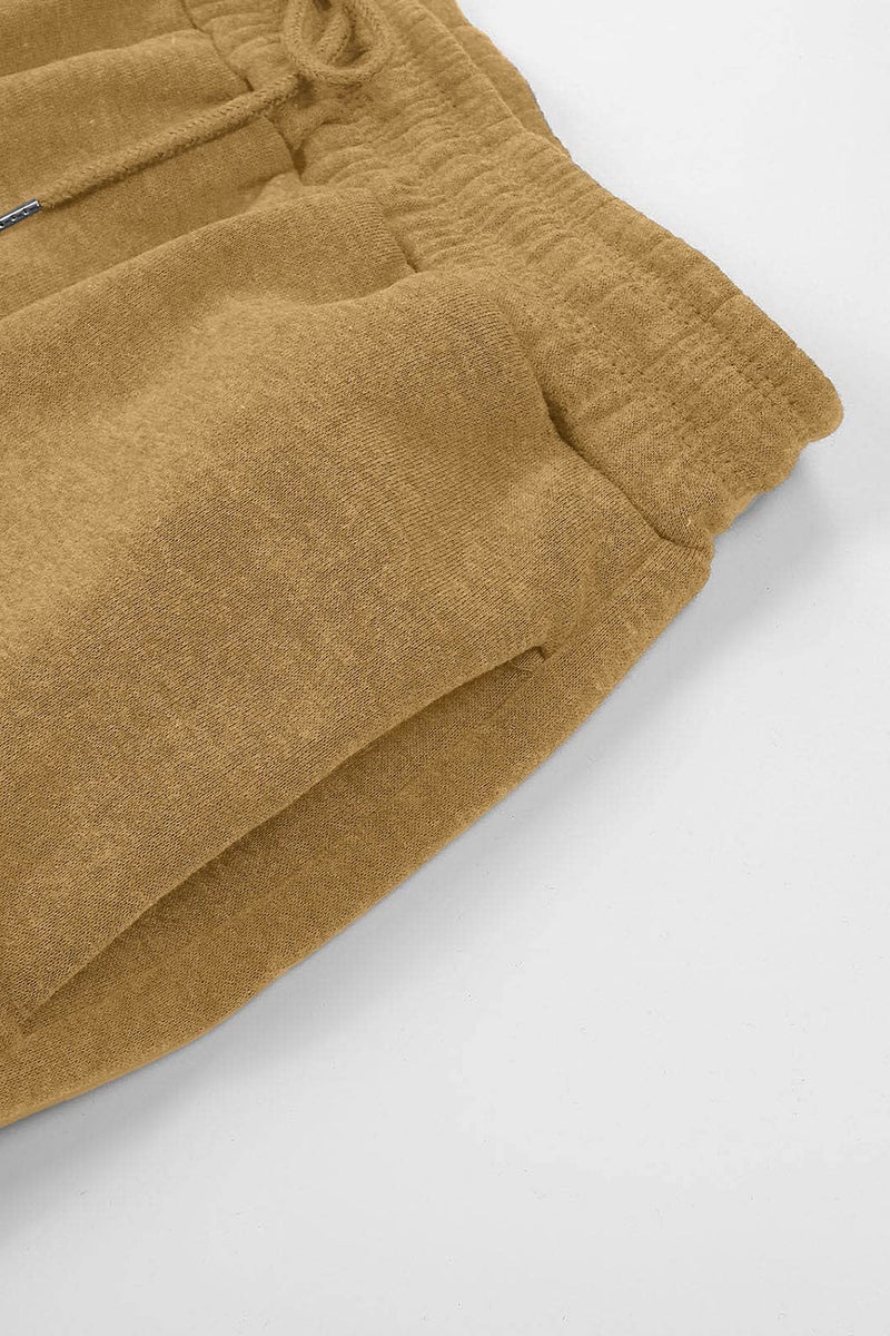 Effortlessly Elegant Pants with a Timeless Design