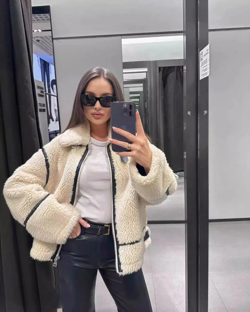Gracefully Styled Coat for Any Occasion