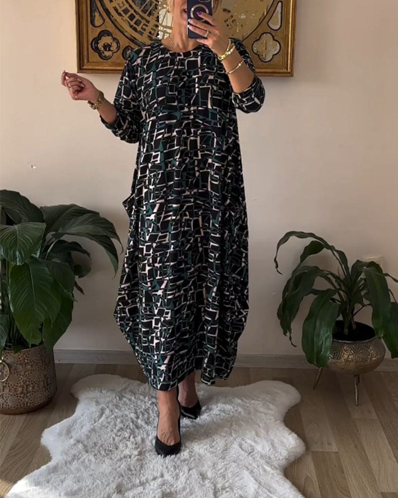 Sophisticated Dress with a Clean Classic Look