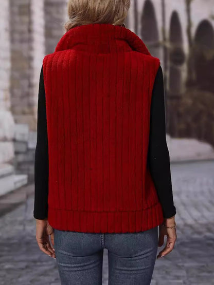 Well Tailored Coat with a Graceful Silhouette
