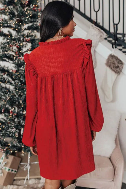 Beautifully Finished Dress in a Timeless Design