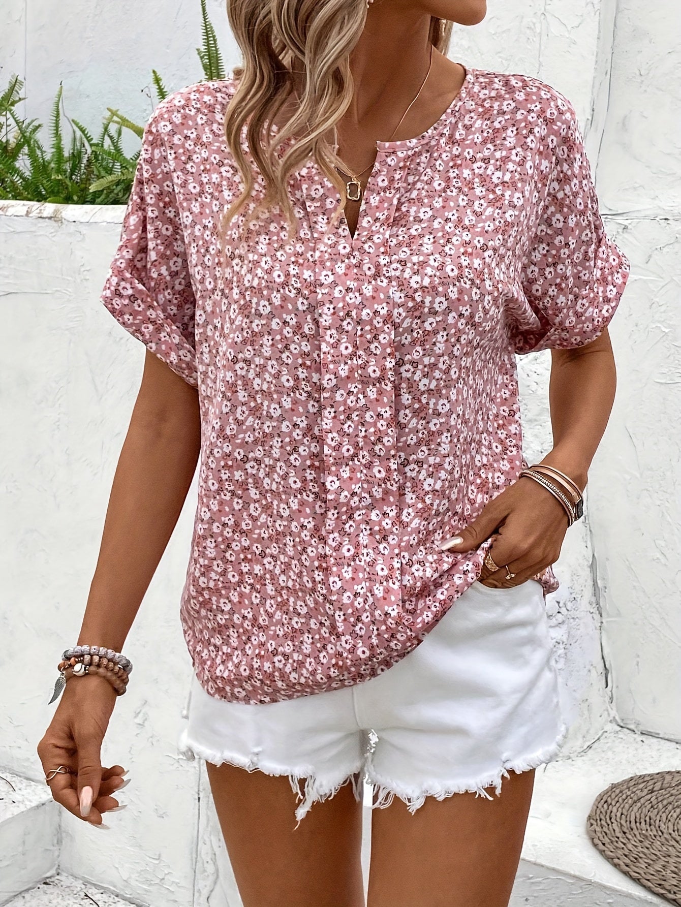 Classic Vintage Blouse with a Flattering Fit