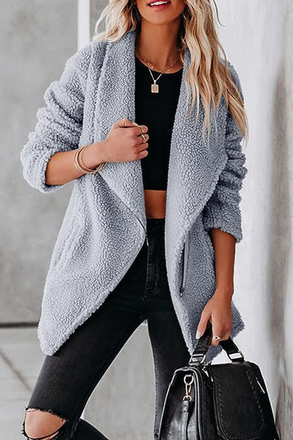 Elegantly Styled Jacket for Everyday Wear