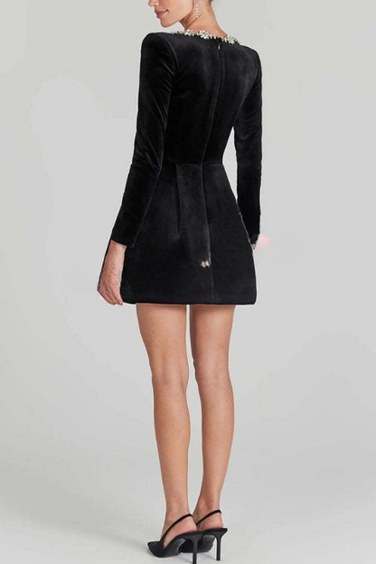 Gracefully Styled Dress for Any Occasion