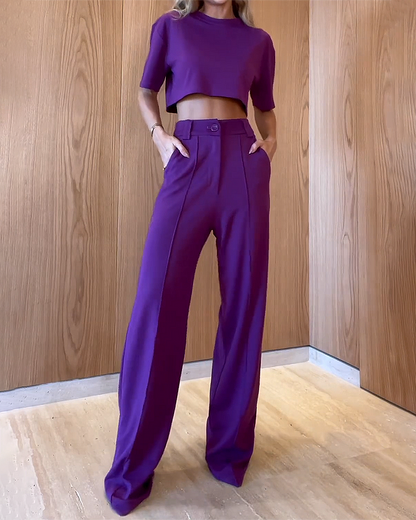 Effortlessly Elegant Garment with a Timeless Design