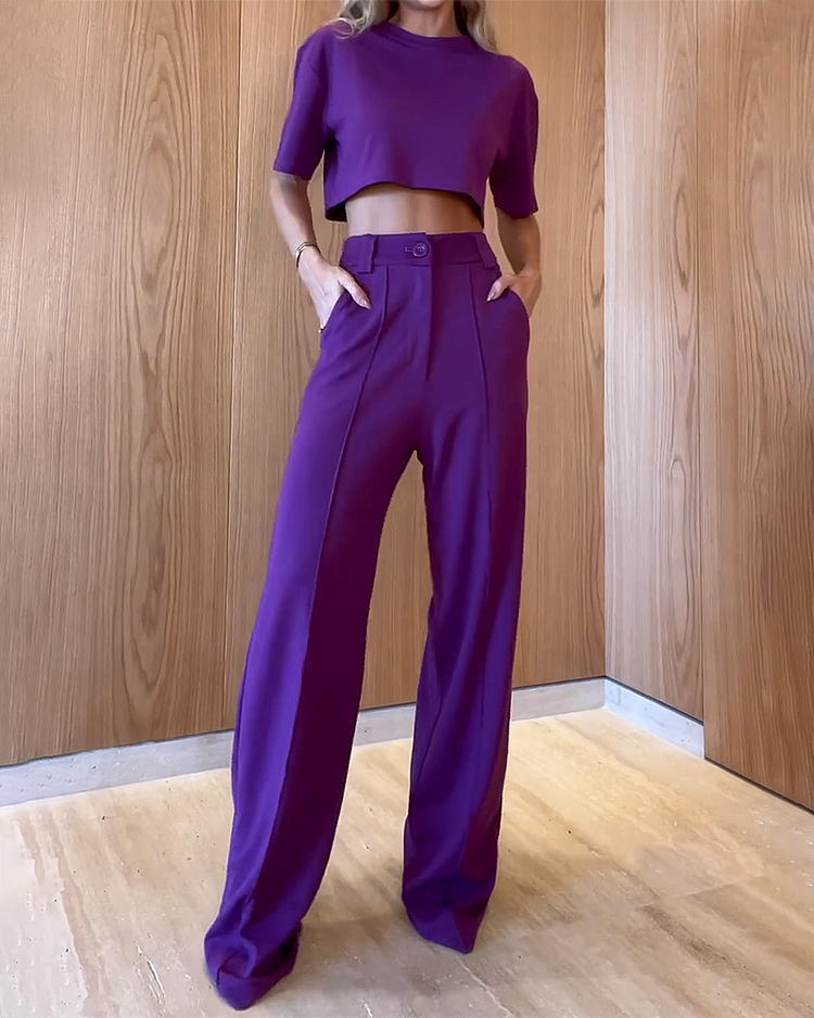 Effortlessly Elegant Garment with a Timeless Design