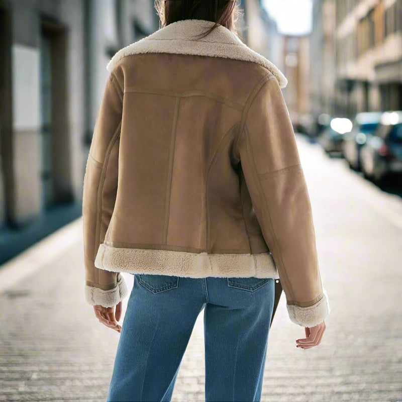 Polished Jacket with an Effortless Classic Look