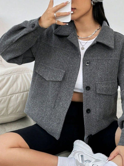 Sophisticated Garment with a Clean Classic Look