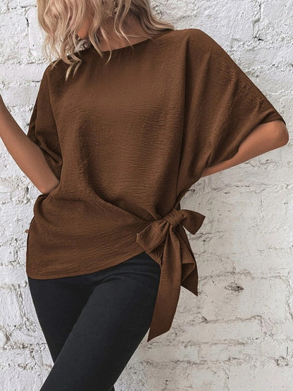 Well Tailored Blouse with a Graceful Silhouette