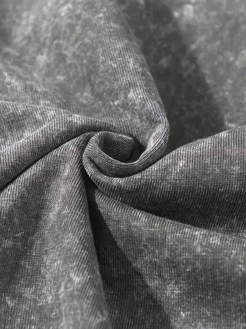 Effortlessly Elegant T-Shirt with a Timeless Design