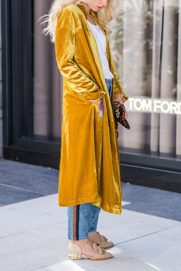 Well Tailored Cardigan with a Graceful Silhouette