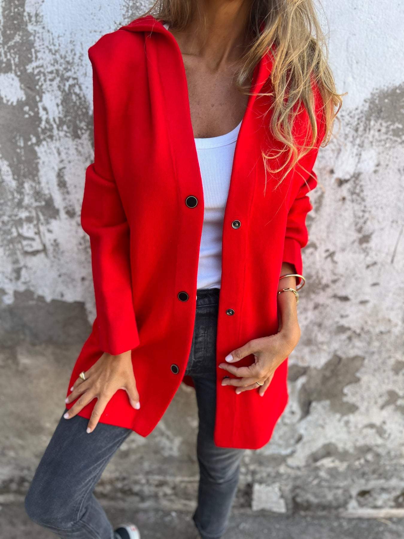Sophisticated Garment with a Clean Classic Look