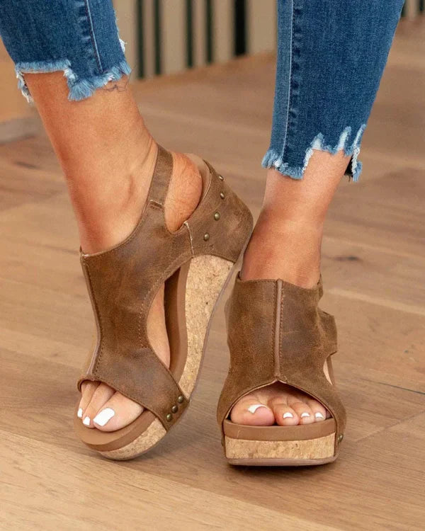 Beautifully Crafted Orthopedic Sandals