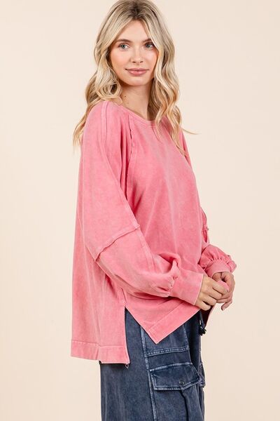 Effortlessly Elegant Top with a Timeless Design