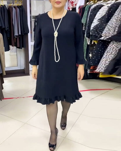 Well Tailored Dress with a Graceful Silhouette