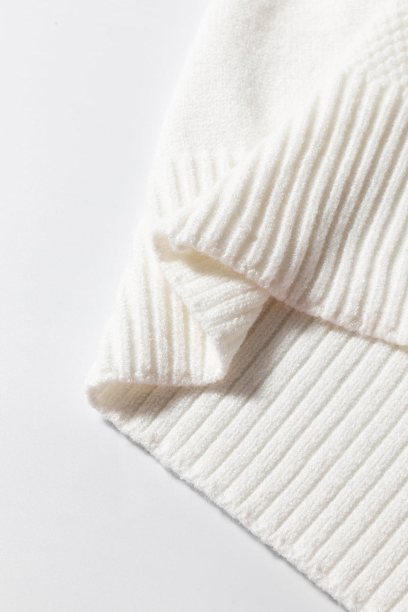 Effortlessly Elegant Sweater with a Timeless Design