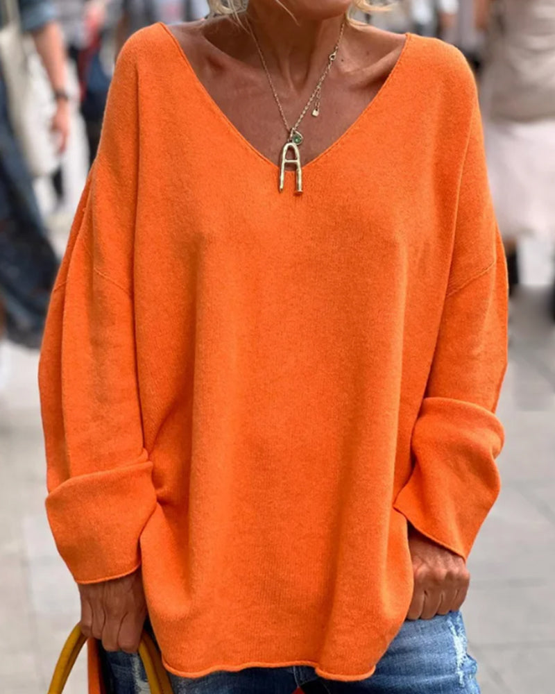 Well Tailored Sweater with a Graceful Silhouette