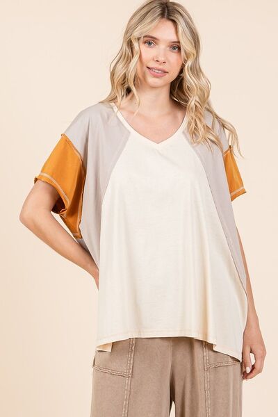 Effortlessly Elegant T-Shirt with a Timeless Design