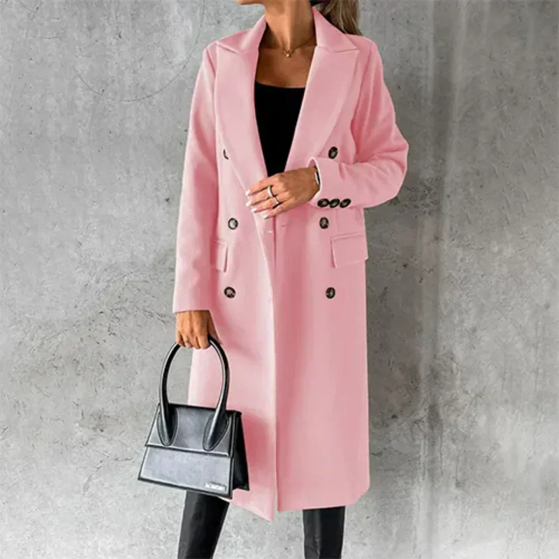 Well Tailored Coat with a Graceful Silhouette