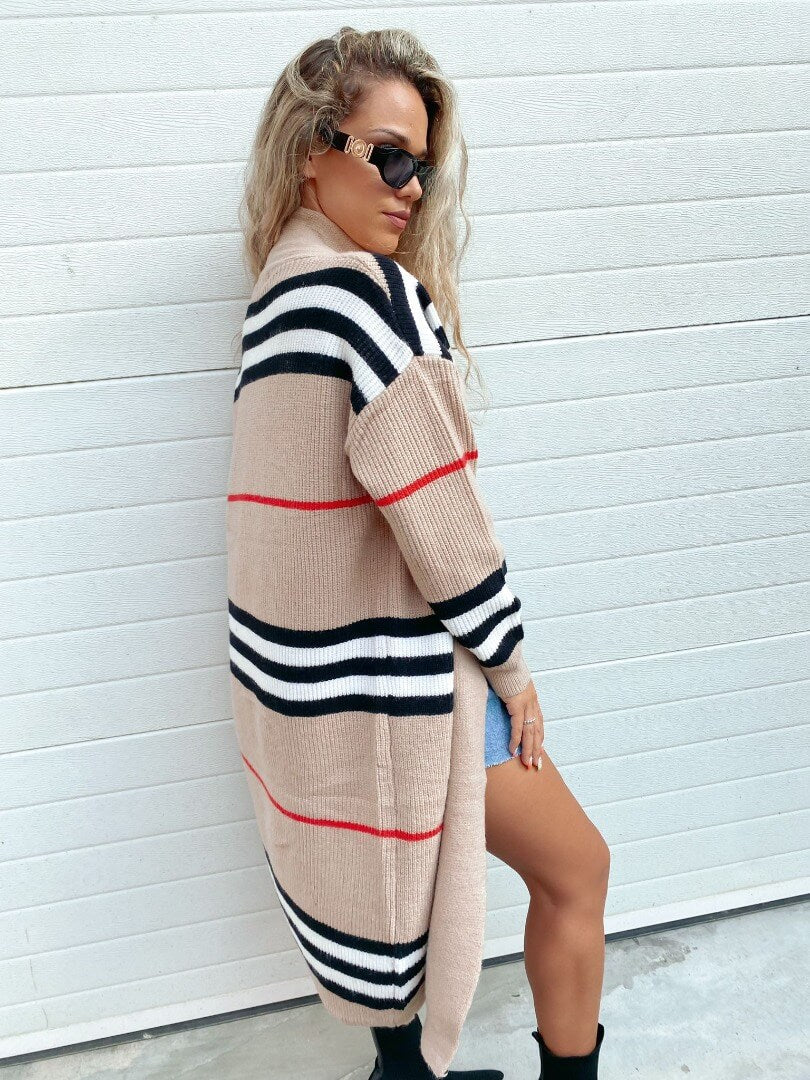 Classic Vintage Cardigan with a Flattering Fit